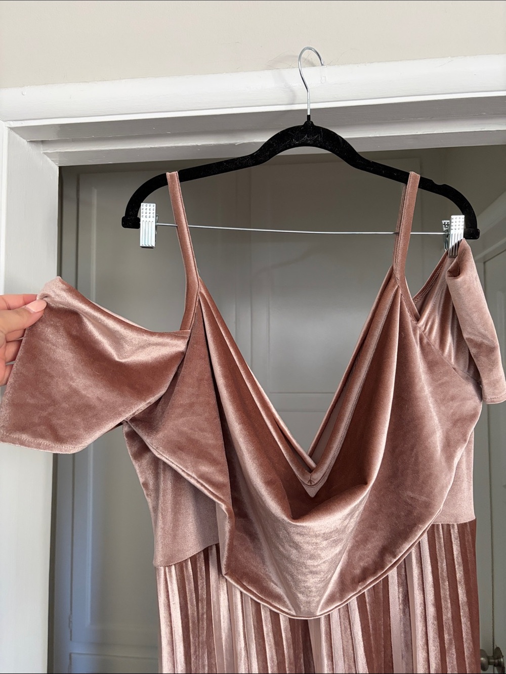 ASOS Rose Blush Velvet Maxi Dress - Picture 6 of 6